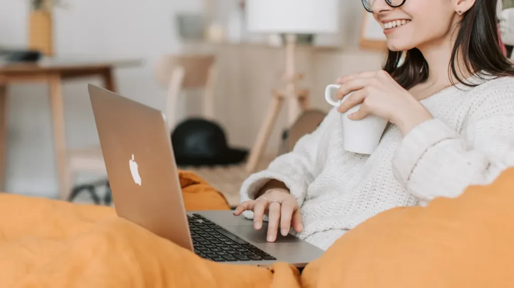 Why Smart Businesses Start Their Holiday Facebook Ads in November